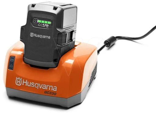 Husqvarna 520ihe3 Heggenschaar Actie -Husqvarna Verkoop 966730601 2 Husqvarna20qc33020lader20bli20330watt 1